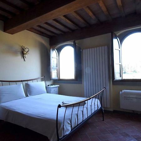 Historical Palace In The Heart Of Tuscany Apartman Lastra a Signa Kültér fotó